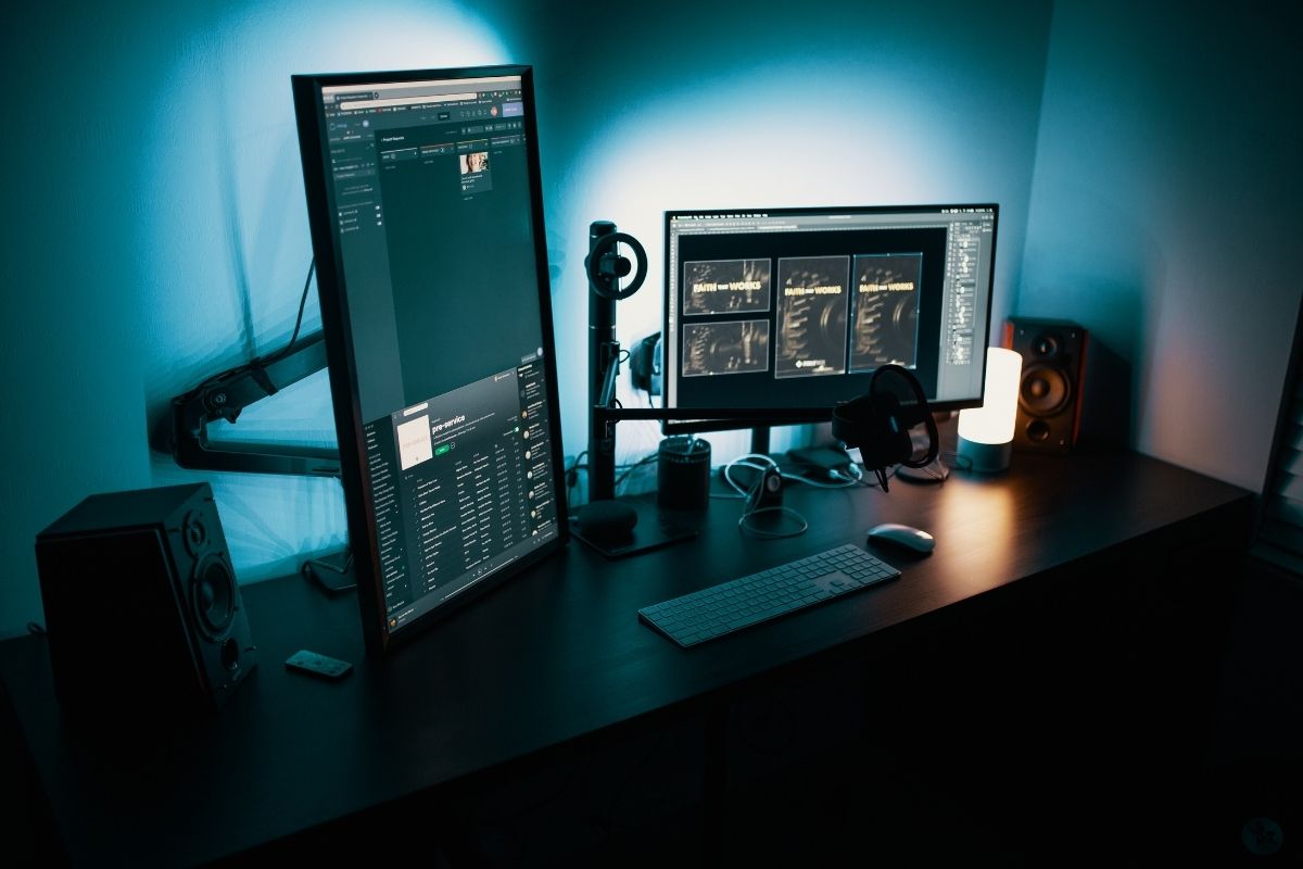 Does a Dual Monitor Setup Slow Down the 